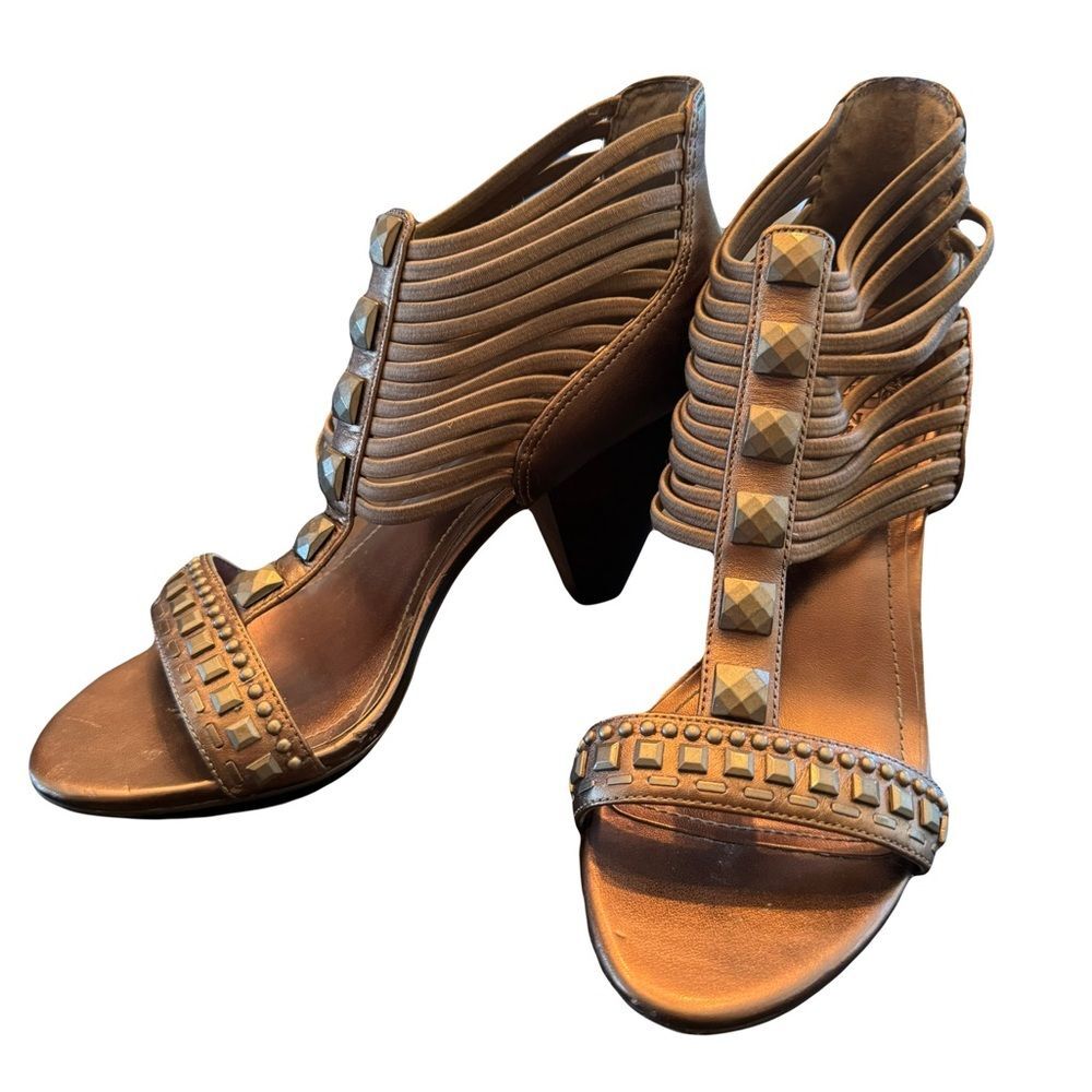 Vince Camuto studded strappy leather heel sandal size 8